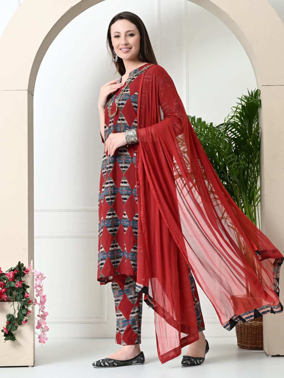 Myshka Women's Block Printed Cotton Straight Party Kurta Sets With Dupatta