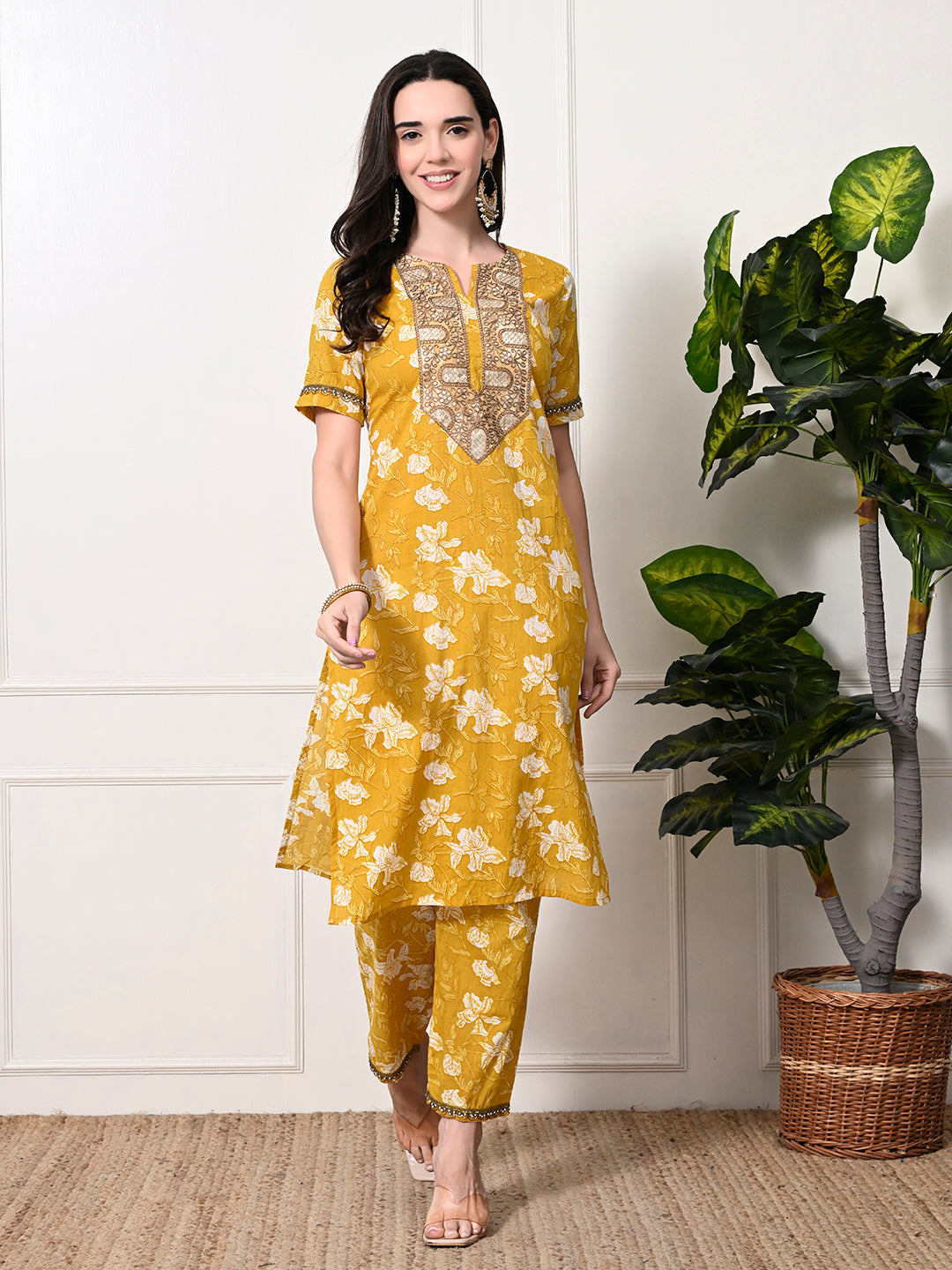 Myshka Women's Cotton Yellow Printed Kurta Set