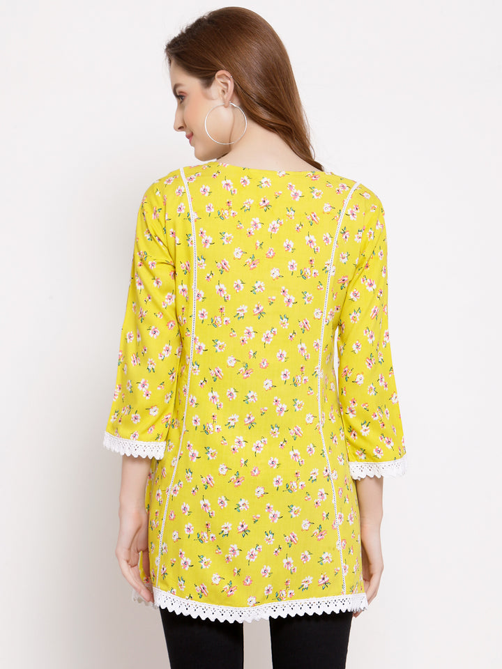 Myshka Women's Yellow Cotton 3/4 Sleeve Round Neck Printed Casual Tunic