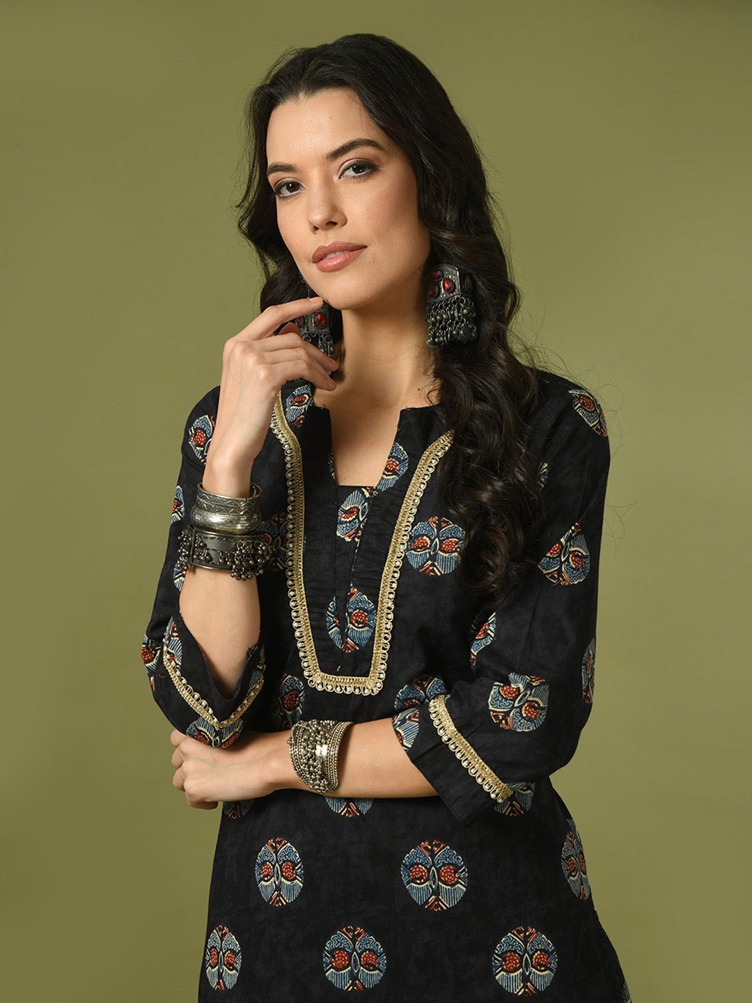 Women's  Black Printed Cotton Straight Party Kurta Sets  - Myshka