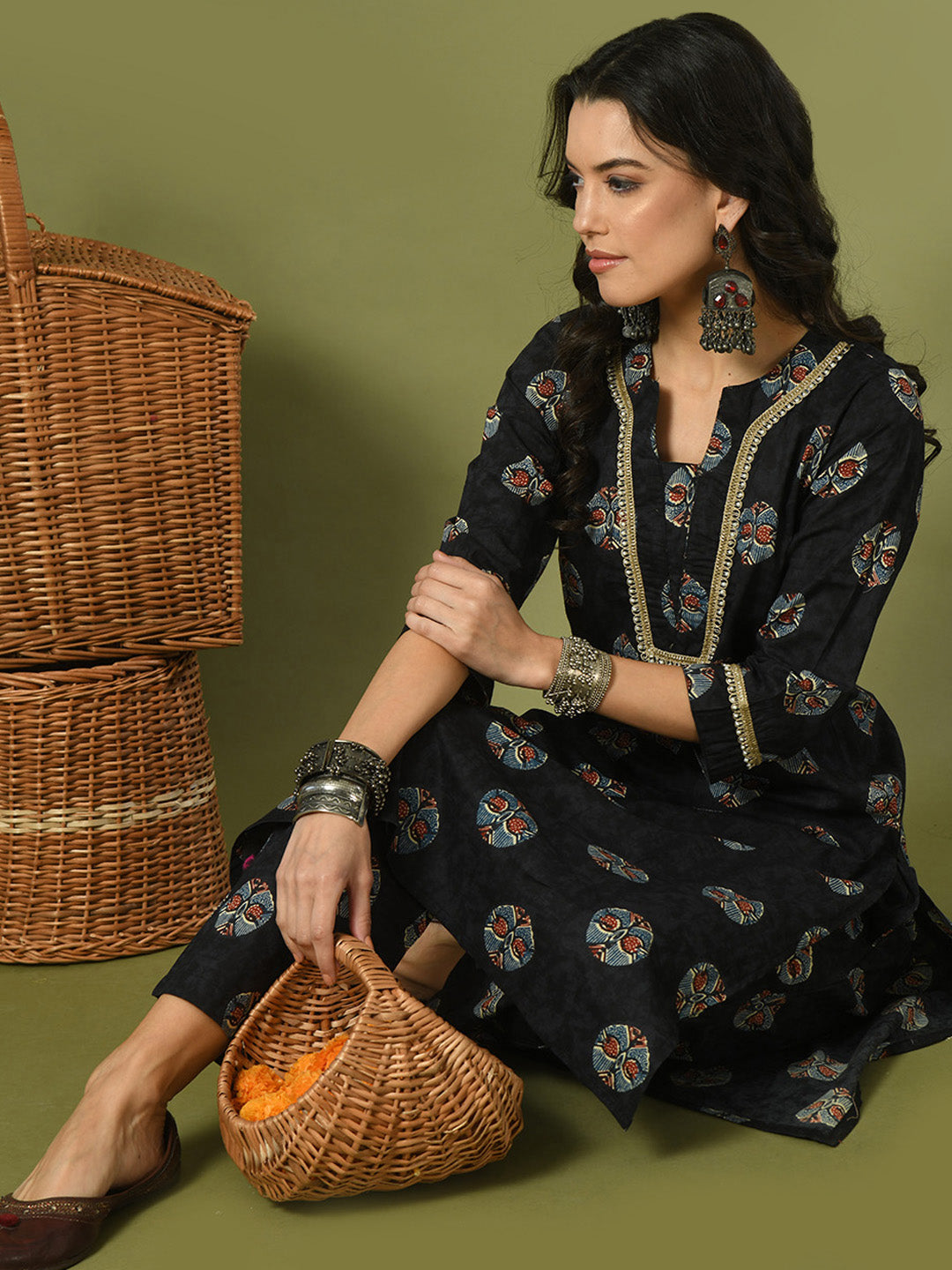 Women's  Black Printed Cotton Straight Party Kurta Sets  - Myshka