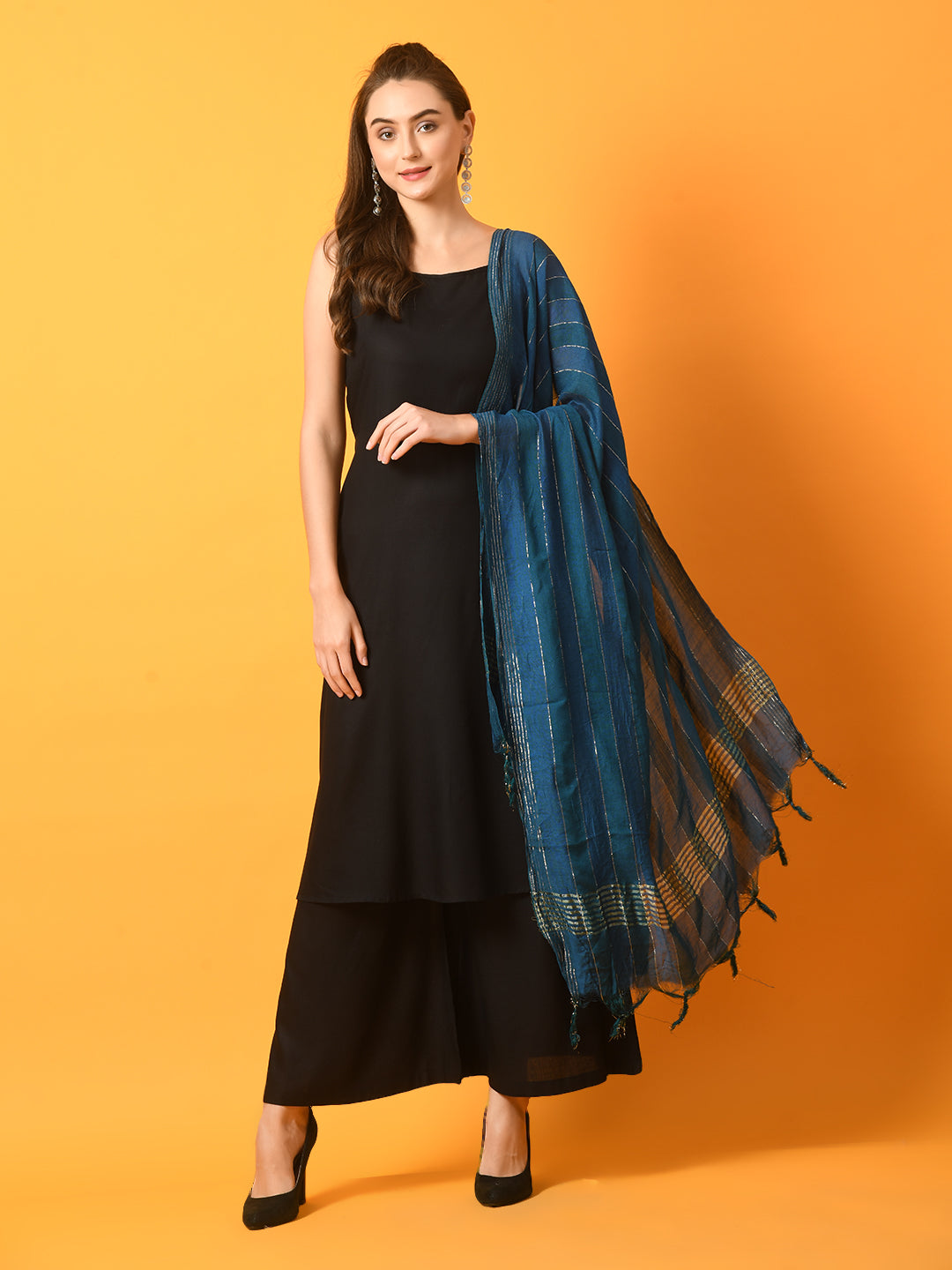 Women's  Black Solid Anarkali Party Kurta Sets With Dupatta - Myshka