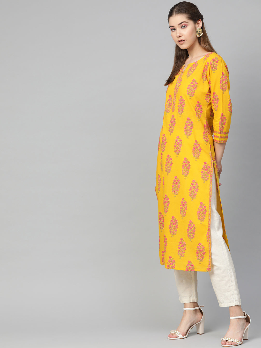 Myshka Women's Yellow Cotton Printed 3/4 Sleeve Round Neck Casual Kurta