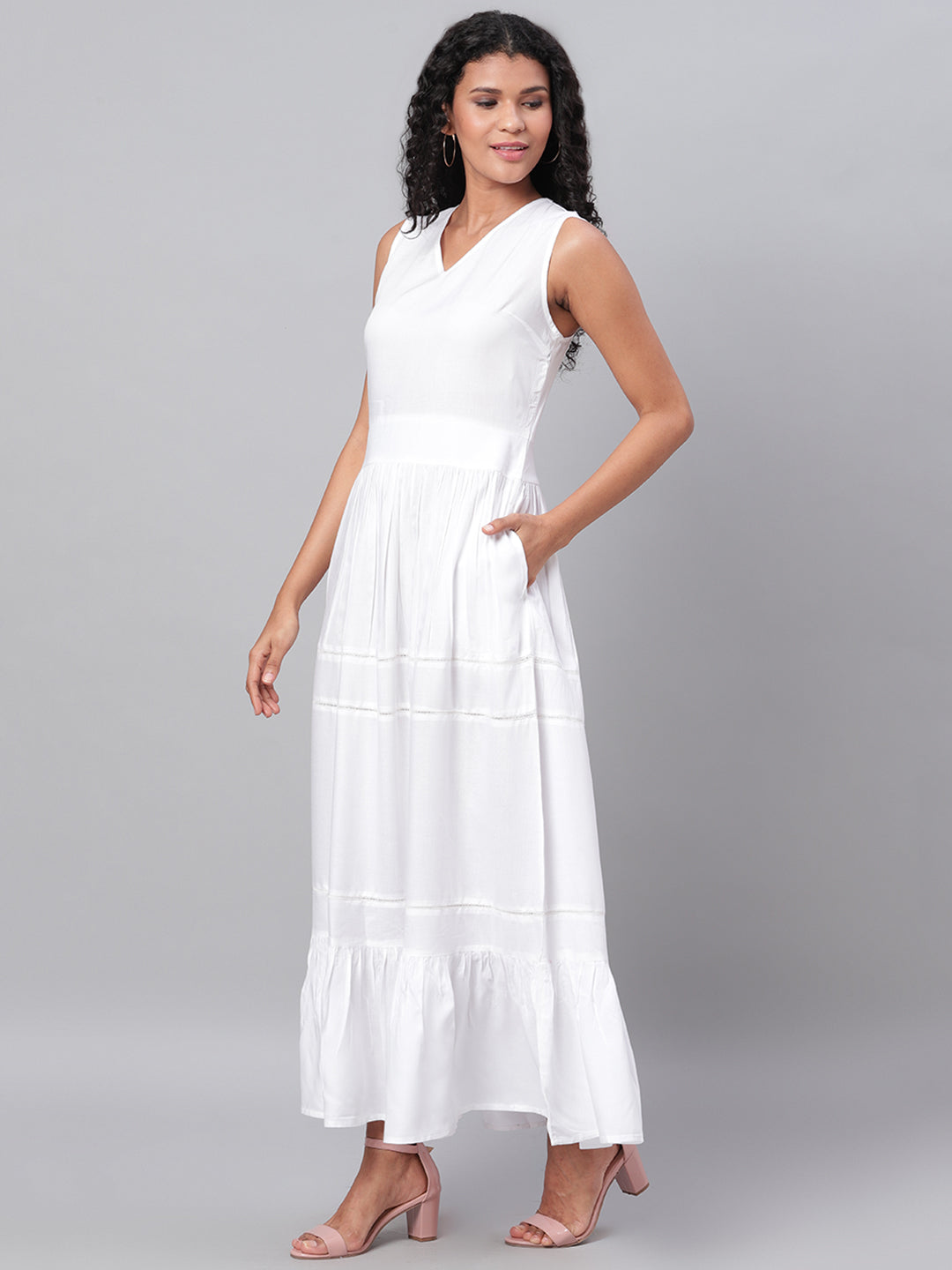 Myshka Women's White Solid Sleeveless Cotton V Neck Casual Dress