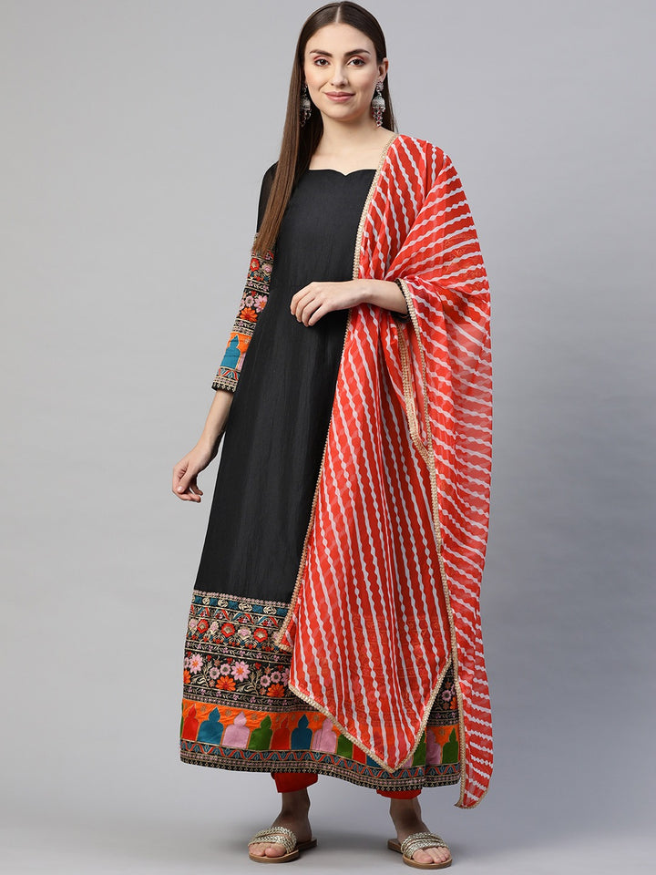Myshka Trendy Stylish Women Multicolor Solid 3/4 Sleeve Sweetheart Neck Anarkali Gown with dupatta